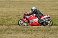 cadwell-park;cadwell-park-photographs;cadwell-trackday-photographs;enduro-digital-images;event-digital-images;eventdigitalimages;peter-wileman-photography;racing-digital-images;trackday-digital-images;trackday-photos